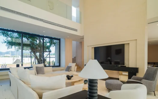 Lavish Estates – Вилла Extrava