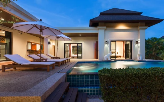 Nai Harn Baan Bua Pattama